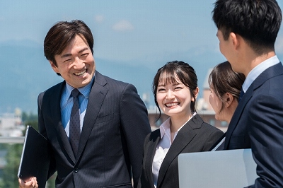 導ける人
